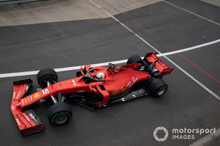 En Bahréin, Vettel líder efímero