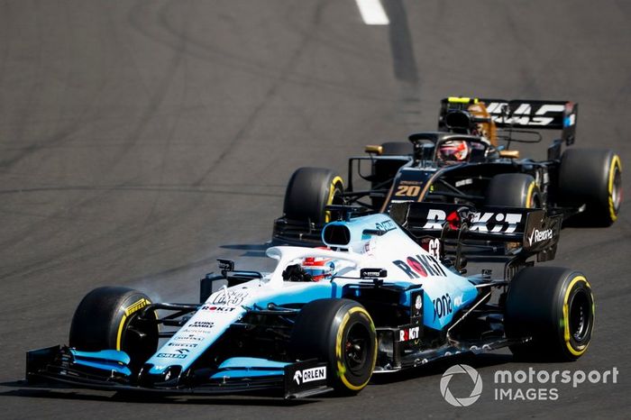 George Russell, Williams Racing FW42, Kevin Magnussen, Haas F1 Team VF-19