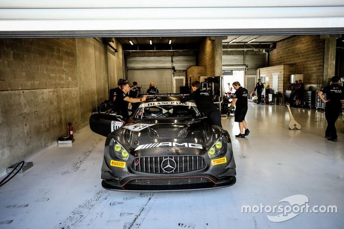 #44 Mercedes-AMG Team Strakka Racing Mercedes-AMG GT3: Lewis Williamson, Gary Paffett, Tristan Vautier