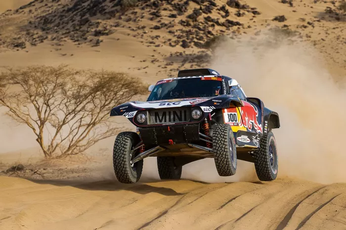 #300 X-Raid Mini JCW Team: Carlos Sainz, Lucas Cruz