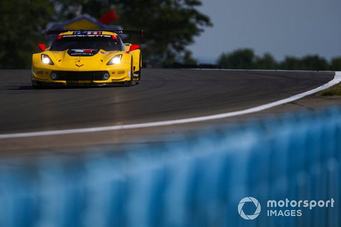 #4 Corvette Racing Corvette C7.R, GTLM: Oliver Gavin, Tommy Milner