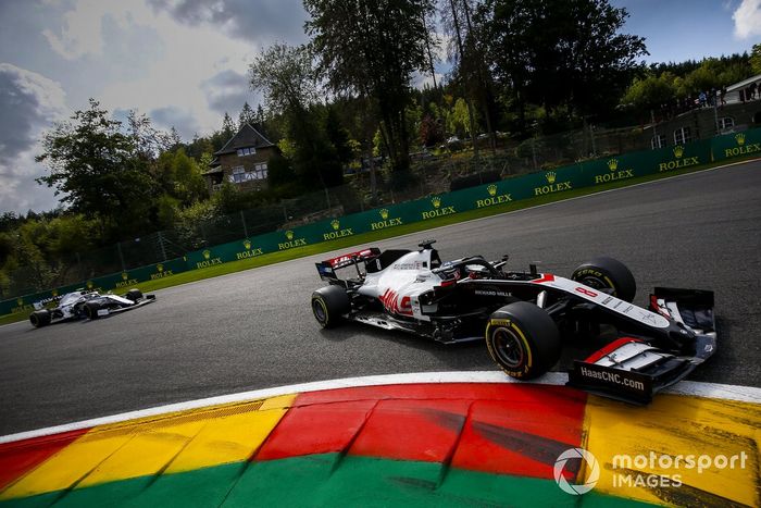 Romain Grosjean, Haas VF-20, Nicholas Latifi, Williams FW43