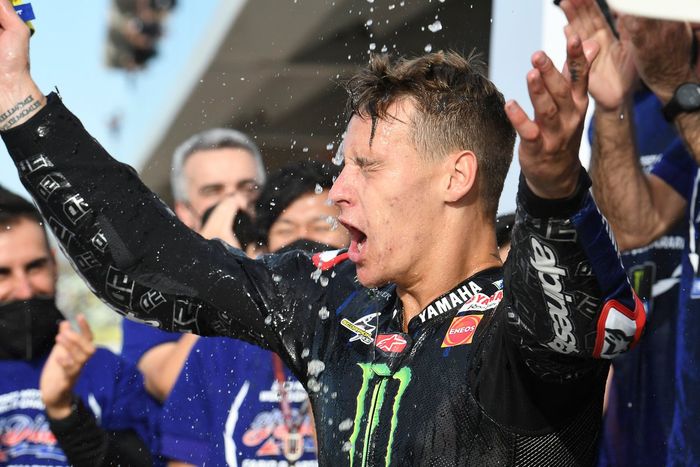 El Campeón del Mundo Fabio Quartararo, Yamaha Factory Racing celebra