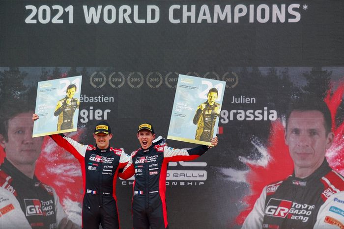 Ganadores y campeones Sébastien Ogier, Julien Ingrassia, Toyota Gazoo Racing WRT Toyota Yaris WRC