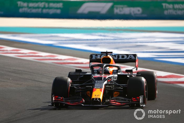 Max Verstappen, Red Bull Racing RB16B