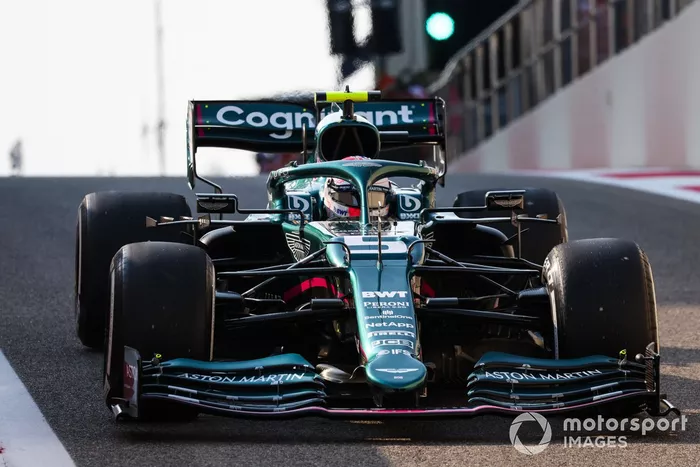 Sebastian Vettel, Aston Martin AMR21