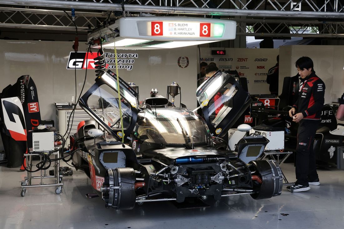 #8 Toyota Gazoo Racing Toyota GR010 - Hybrid: Sébastien Buemi, Brendon Hartley, Ry? Hirakawa
