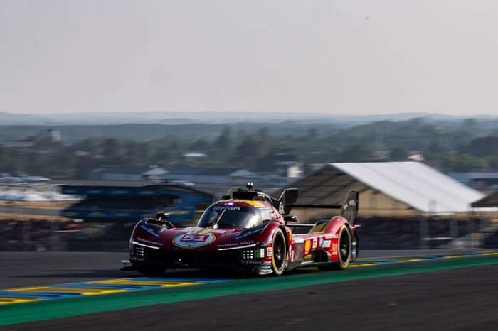  #51 AF Corse Ferrari 499P: Alessandro Pier Guidi, James Calado, Antonio Giovinazzi