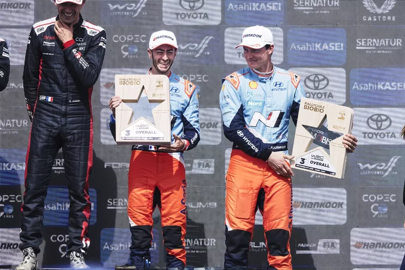 Podium : troisième place Adrien Fourmaux, Alexandre Coria, Hyundai World Rally Team Hyundai i20 N Rally1