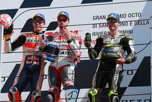 Podium : le vainqueur Andrea Dovizioso, Ducati Team, le deuxième, Marc Marquez, Repsol Honda Team, le troisième, Cal Crutchlow, Team LCR Honda