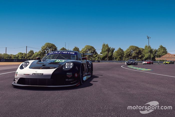 #93 Porsche Esports Team Porsche 911 RSR: Nick Tandy, Ayhancan Güven, Joshua Rogers, Tommy Ostgaard