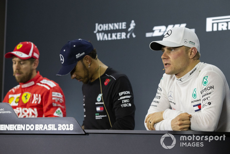Себастьян Феттель, Ferrari, Льюіс Хемілтон, Валттері Боттас, Mercedes AMG F1
