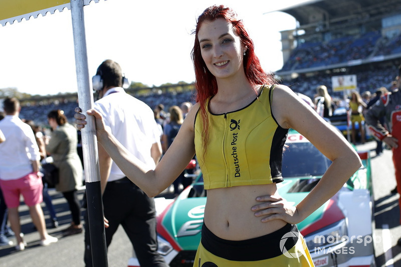 Grid girl of Nico Müller, Audi Sport Team Abt Sportsline