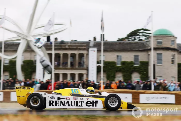 René Arnoux, Alain Serpaggi, Renault RS10