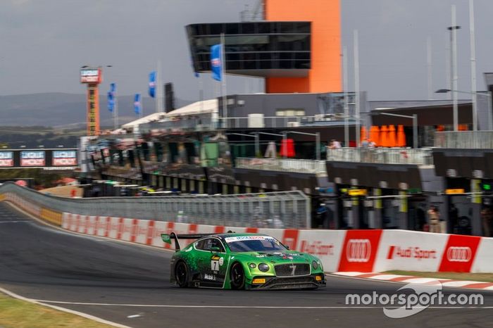 #7 Bentley Team M-Sport Bentley Continental GT3: Jules Gounon, Maxime Soulet, Jordan Pepper