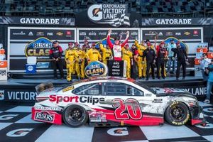 Race winner Erik Jones, Joe Gibbs Racing, Toyota Camry Sports Clips