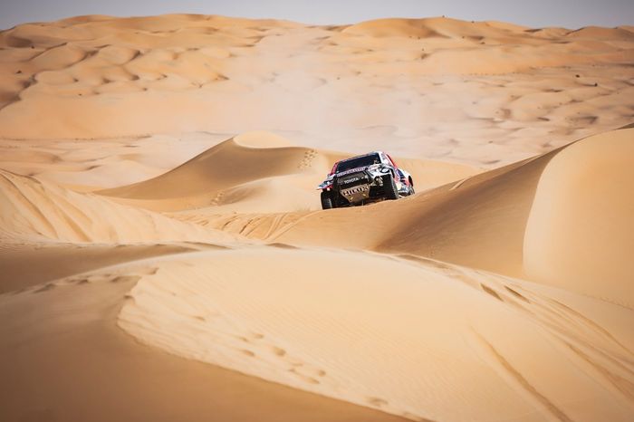 #200 Toyota Gazoo Racing Toyota: Nasser Al-Attiyah, Mathieu Baumel