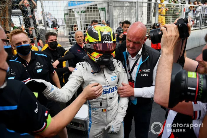Stoffel Vandoorne, Mercedes-Benz EQ, 1ª posición, en Parc Ferme