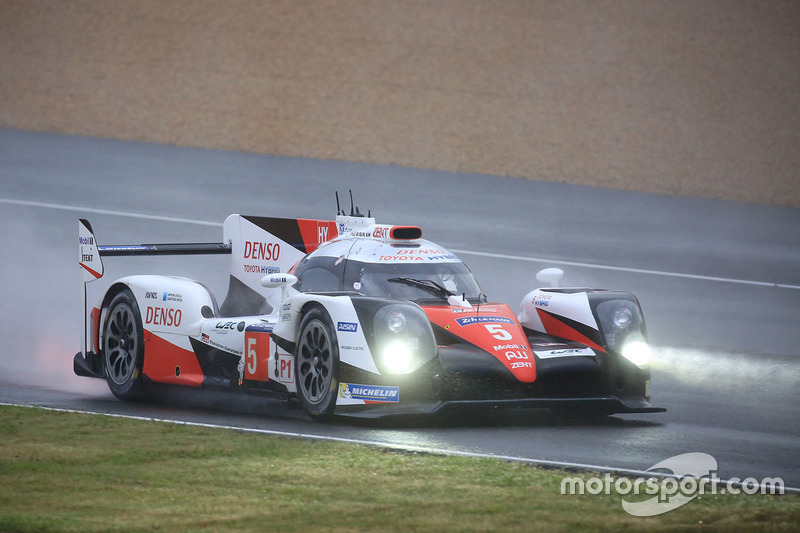 4: #5 Toyota Racing Toyota TS050 Hybrid: Anthony Davidson, Sébastien Buemi, Kazuki Nakajima