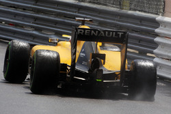 Reifenschaden bei Kevin Magnussen, Renault Sport F1 Team RS16