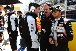 Sergio Pérez, Sahara Force India F1 en la parrilla con Tim Wright, Sahara Force India F1 Team carrer