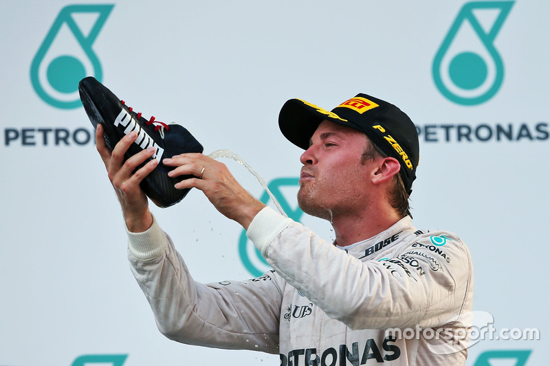 ... Nico Rosberg nach Platz 3. Dem schmeckt's gar nicht, aber in der WM ...