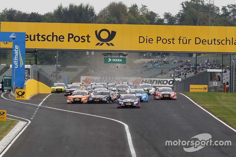 Start action, Marco Wittmann, BMW Team RMG, BMW M4 DTM and Jamie Green, Audi Sport Team Rosberg, Aud