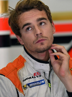 Tom Dillmann, AVF