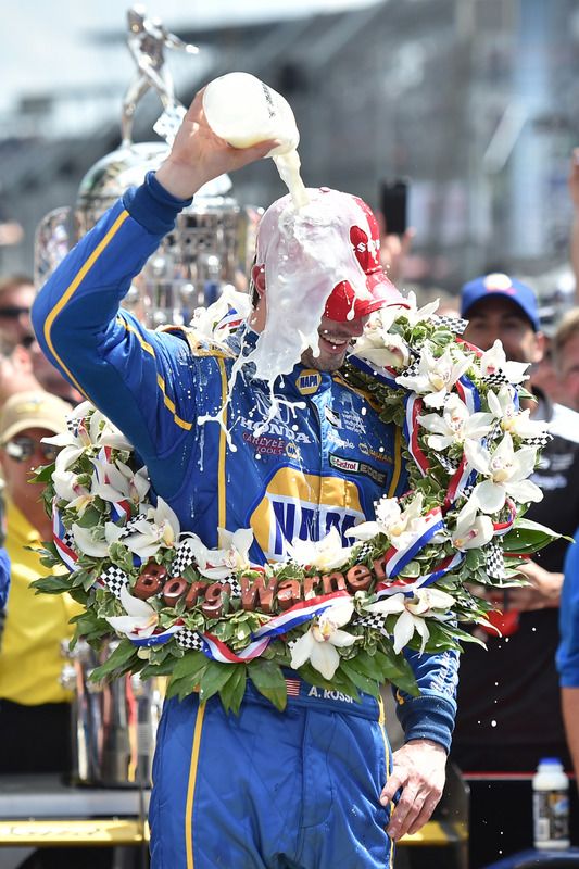 Ganador de la carrera Alexander Rossi, Herta - Andretti Autosport Honda