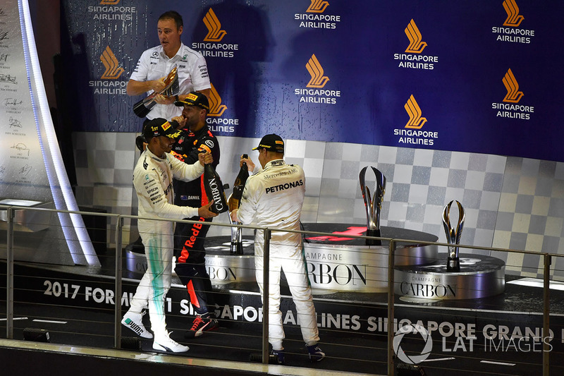 Podium: race winner Lewis Hamilton, Mercedes AMG F1, second place Daniel Ricciardo, Red Bull Racing, third place Valtteri Bottas, Mercedes AMG F1