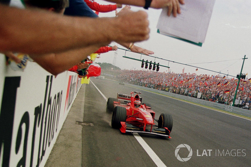 Sieg für Michael Schumacher, Ferrari F300