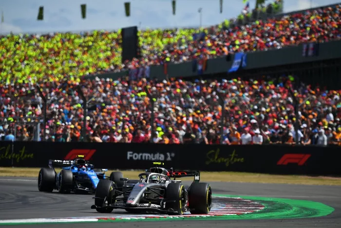 Gabriel Bortoleto, Audi F1 Team, Carlos Sainz, Williams