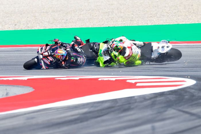 Jorge Martin, Aprilia Racing Team, Franco Morbidelli, VR46 Racing Team crash