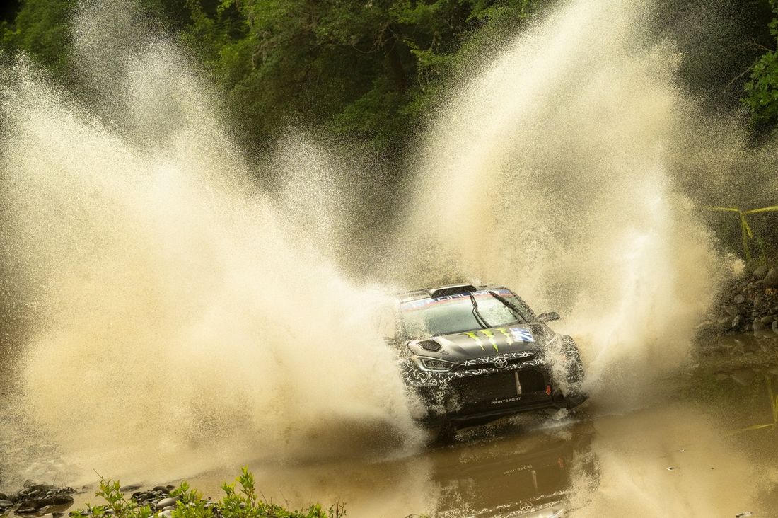 Oliver Solberg, Elliott Edmondson, Printsport Toyota GR Yaris Rally2