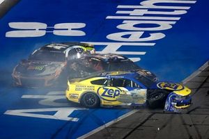 Noah Gragson, Front Row Motorsports Ford, Ricky Stenhouse Jr., Hyak Motorsports Chevrolet, Riley Herbst, 23XI Racing Toyota