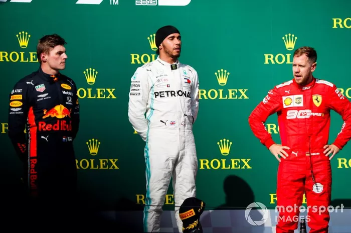 Podio: segundo lugar Max Verstappen, Red Bull Racing, ganador de la carrera Lewis Hamilton, Mercedes AMG F1 y el tercer lugar Sebastian Vettel, Ferrari
