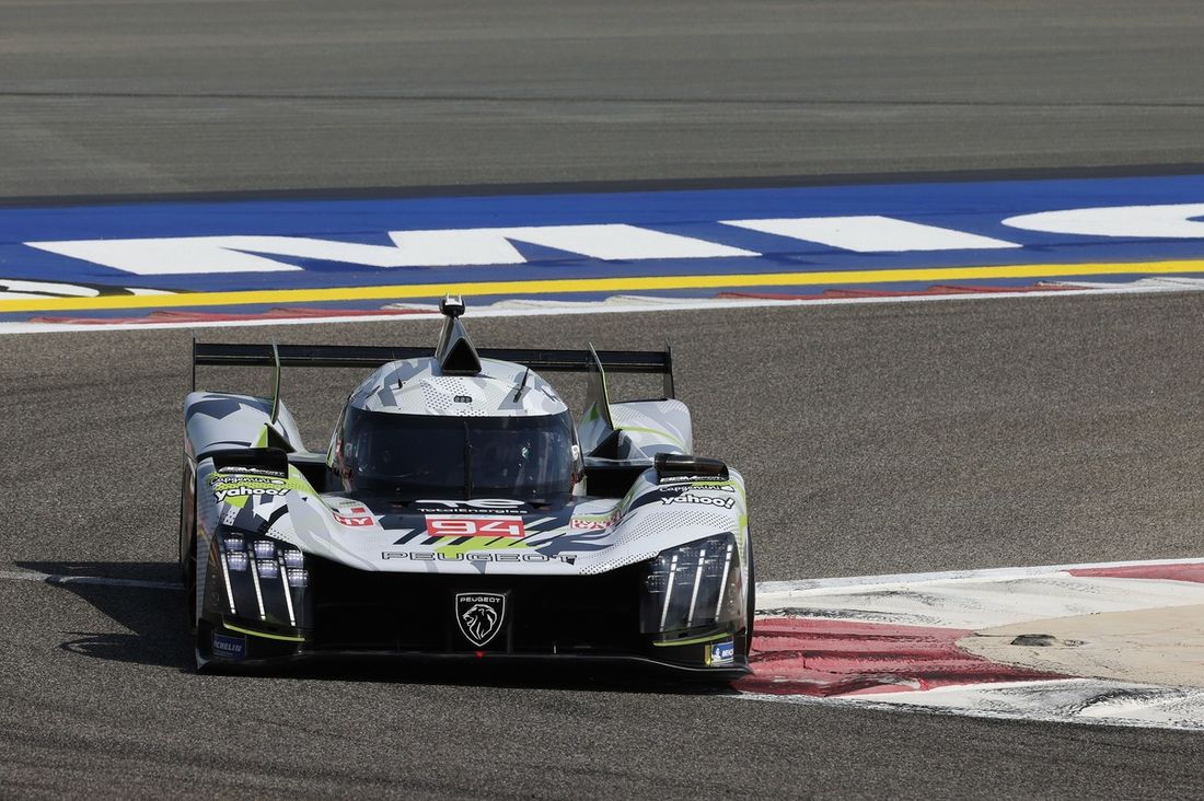 #94 Peugeot Totalenergies Peugeot 9X8: Paul Di Resta, Loic Duval, Stoffel Vandoorne