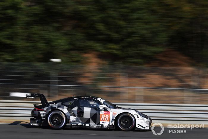#88 Proton Competition Porsche 911 RSR: Thomas Preining, Dominique Bastien, Adrien De Leener