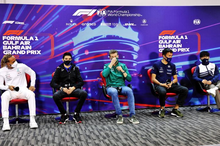 Lewis Hamilton, Mercedes-AMG, Esteban Ocon, Alpine F1 Team, Nico Hulkenberg, Aston Martin, Alex Albon, Williams Racing, Yuki Tsunoda, Scuderia AlphaTauri, en la rueda de prensa