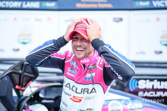 Ganador de la pole #60 Meyer Shank Racing w/ Curb Agajanian Acura ARX-06: Tom Blomqvist