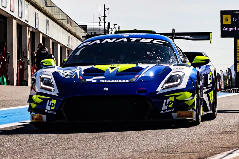 #12 LP Racing, Maserati GT2: Leonardo Gorini, Luca Pirri