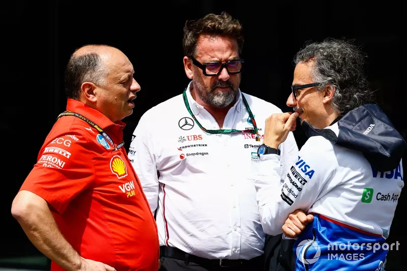 Frederic Vasseur, Team Principal et General Manager, Scuderia Ferrari, Gwen Lagrue, Mercedes Driver Development Advisor, Laurent Mekies, Team Principal, RB F1 Team