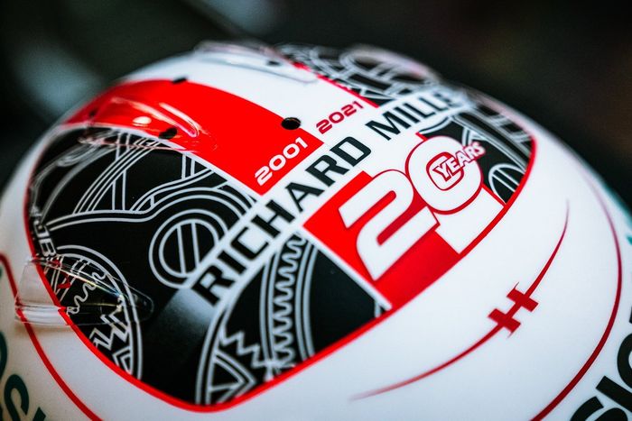 Casco especial de Charles Leclerc, Ferrari para el GP de Estados Unidos