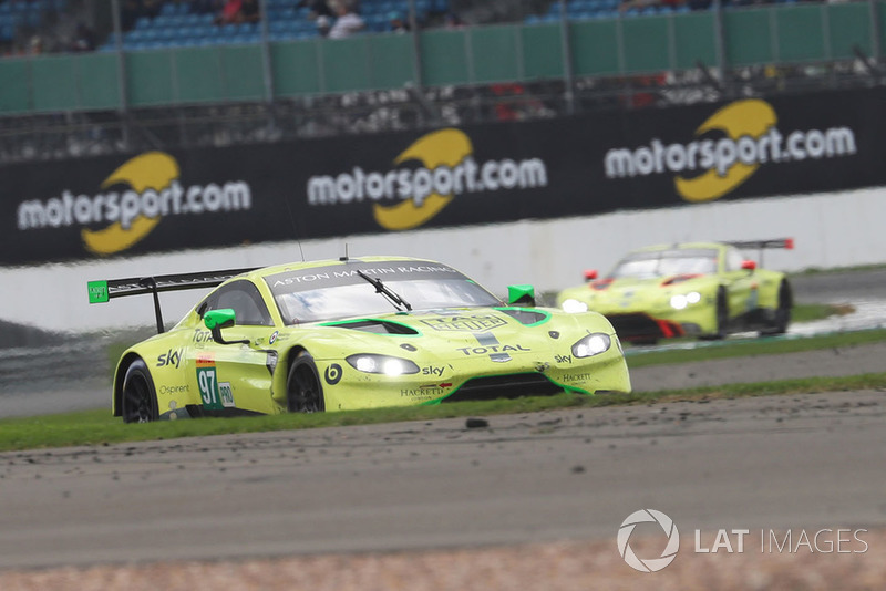 #97 Aston Martin Racing Aston Martin Vantage AMR: Alex Lynn, Maxime Martin