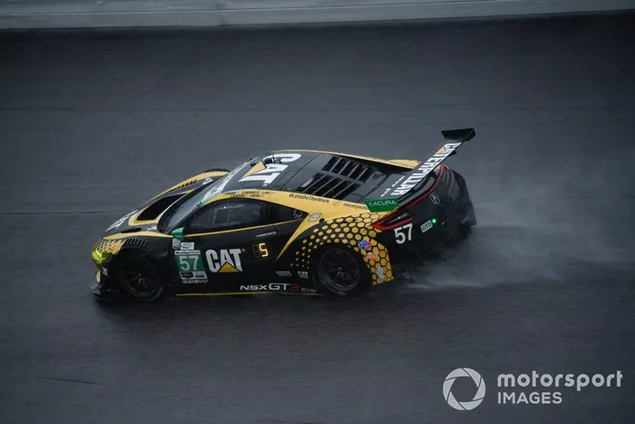 #57 Meyer Shank Racing w/ Curb-Agajanian Acura NSX GT3, GTD: Katherine Legge, Ana Beatriz, Simona De Silvestro, Christina Nielsen