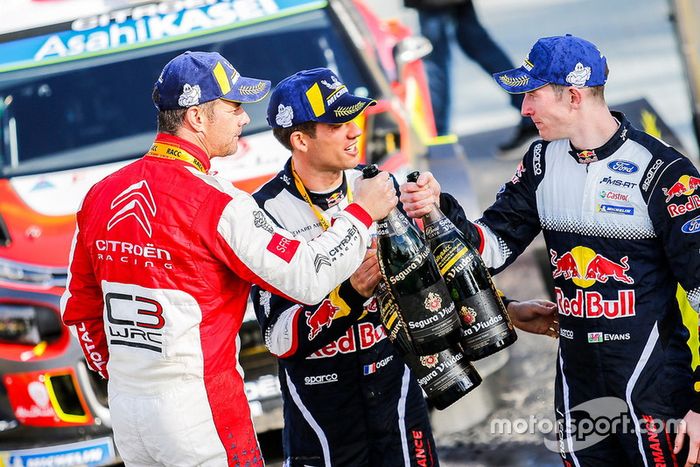 Sébastien Loeb, Citroën World Rally Team Citroën C3 WRC con Sébastien Ogier, M-Sport Ford WRT y Elfyn Evans, M-Sport Ford WRT