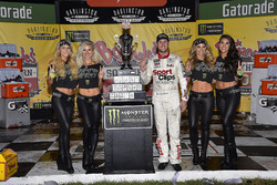 Race winner Denny Hamlin, Joe Gibbs Racing Toyota