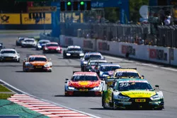Start formation lap