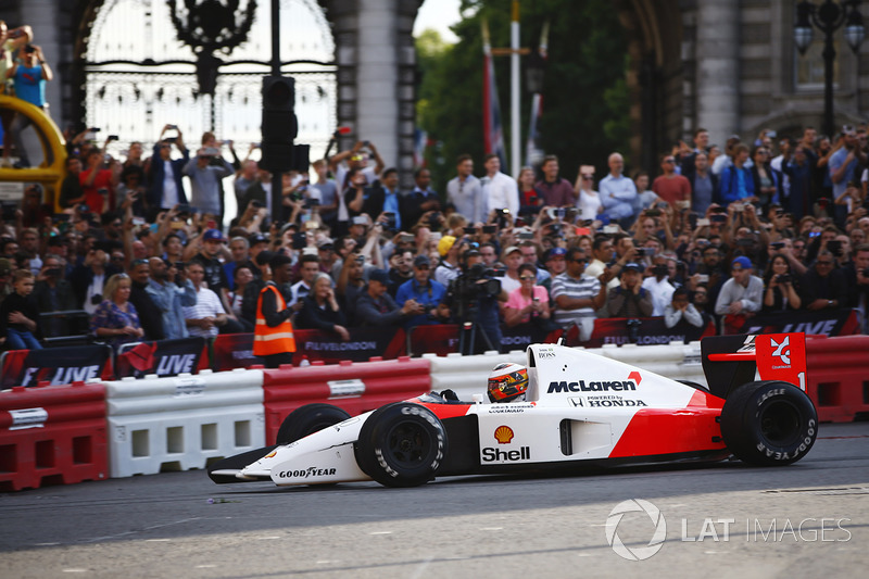 Stoffel Vandoorne, McLaren, en el McLaren MP4/6