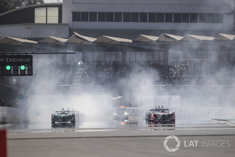 Felix Rosenqvist, Mahindra Racing, at the start of the race